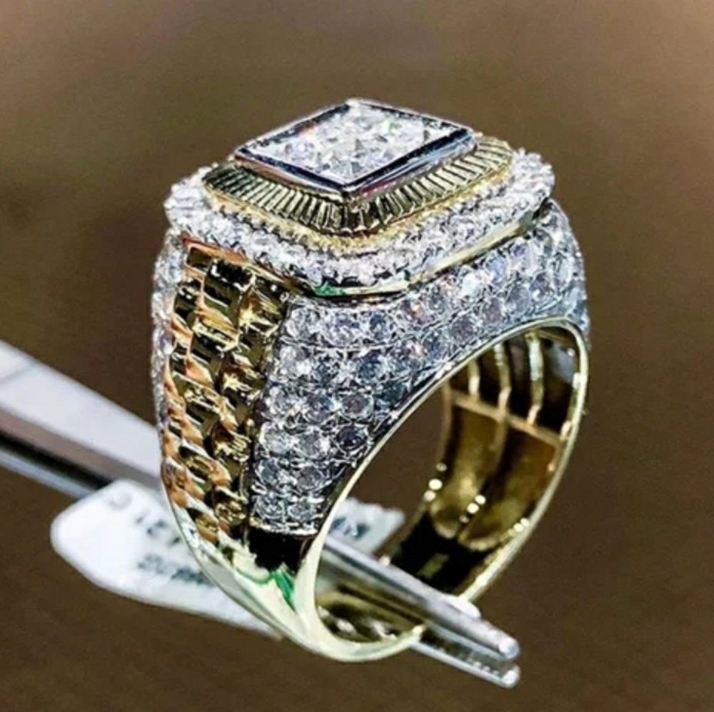 New 18k Gold Plated Men Ring - Picture 1 of 3